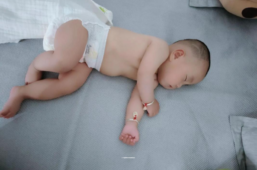 莱州宝宝口水多怎么回事